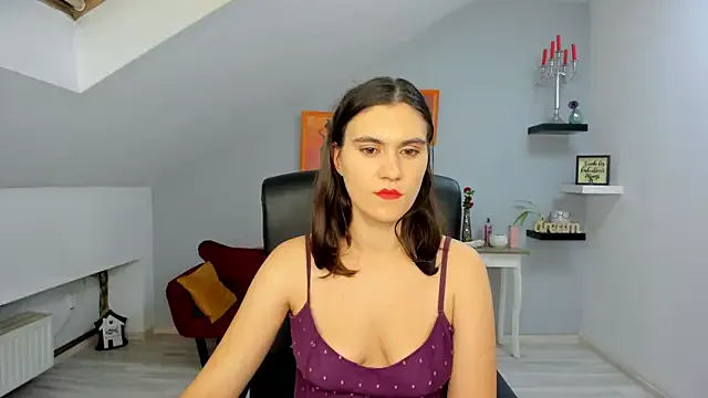 IzzyMonro from StripChat is Freechat