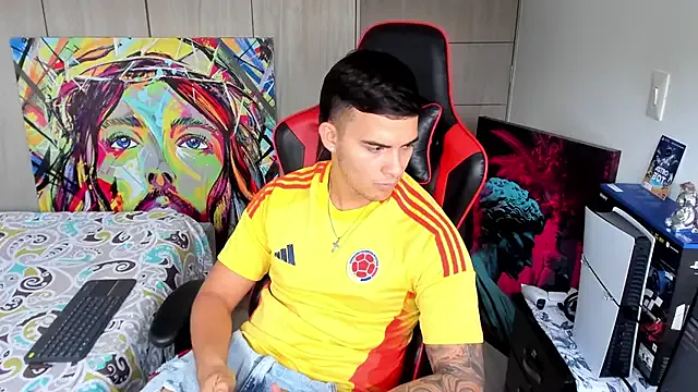 Girls: try live performances with matured performers, from dancing to quirks, in a variety of beautiful sex cams.