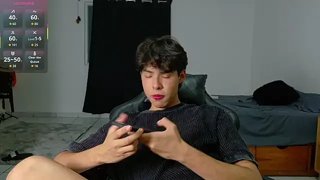 Girls: try live performances with matured performers, from dancing to quirks, in a variety of beautiful sex cams.