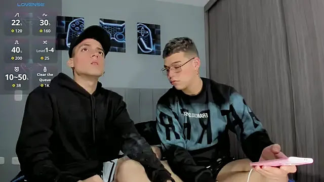 Girls: try live performances with matured performers, from dancing to quirks, in a variety of beautiful sex cams.