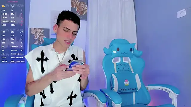 jake_and_joaquin from StripChat is Freechat