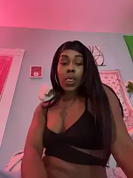 Jalissaskitten from StripChat is Freechat