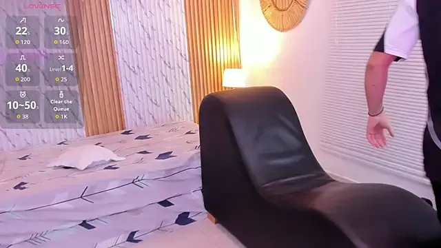 Girls: try live performances with matured performers, from dancing to quirks, in a variety of beautiful sex cams.