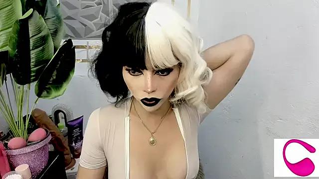 janecomander from StripChat is Freechat