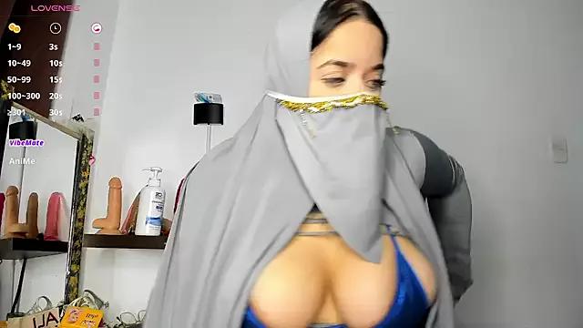 Janna_isa from StripChat