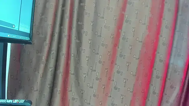 jannakissh from StripChat is Freechat