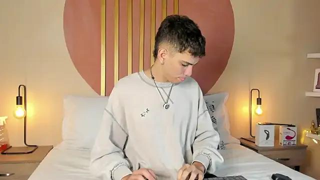 Jasson_smit from StripChat is Freechat