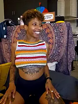 Girls: try live performances with matured performers, from dancing to quirks, in a variety of beautiful sex cams.