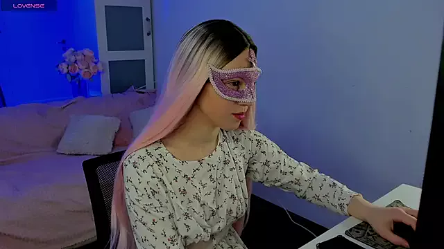 Girls: try live performances with matured performers, from dancing to quirks, in a variety of beautiful sex cams.