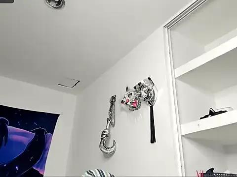 Girls: try live performances with matured performers, from dancing to quirks, in a variety of beautiful sex cams.