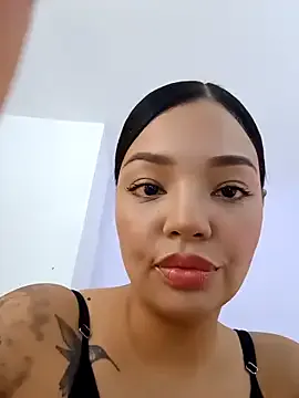 JennLeMoka from StripChat