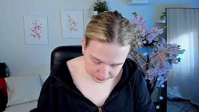 Jes_Solar from StripChat