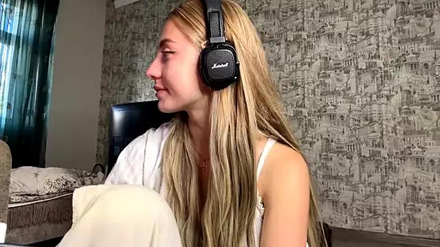 Jetta_Corsacami from StripChat
