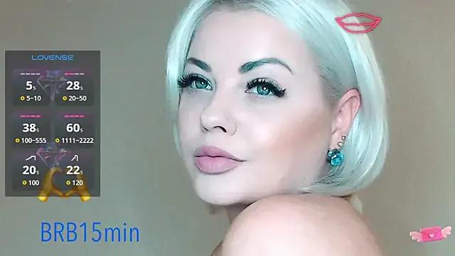 JewellKiss7 from StripChat is Freechat