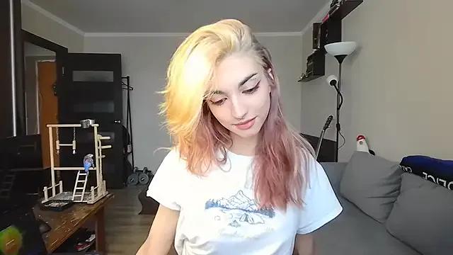 JillianBozak from StripChat is Freechat