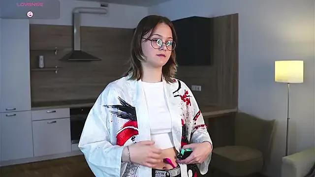 Girls: try live performances with matured performers, from dancing to quirks, in a variety of beautiful sex cams.