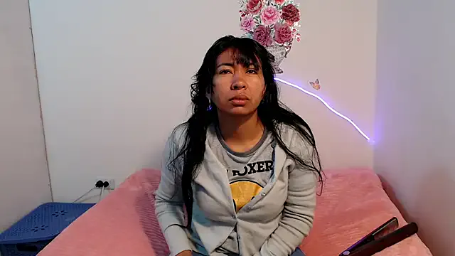 johanyxs from StripChat is Freechat