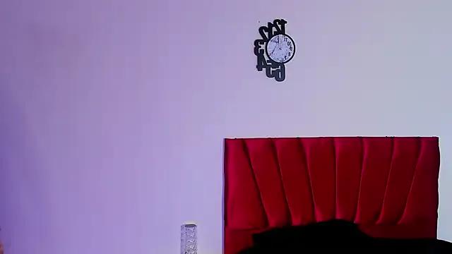 Girls: try live performances with matured performers, from dancing to quirks, in a variety of beautiful sex cams.
