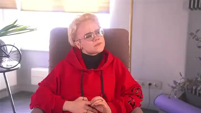 JonellLautieri from StripChat is Freechat