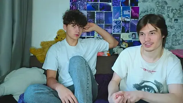 Girls: try live performances with matured performers, from dancing to quirks, in a variety of beautiful sex cams.