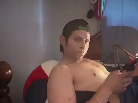 JosephAKenwood from StripChat is Freechat