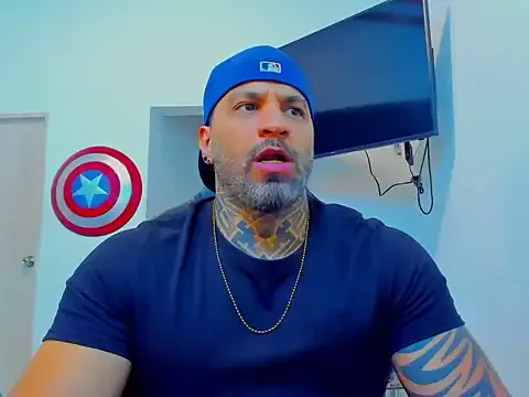 Girls: try live performances with matured performers, from dancing to quirks, in a variety of beautiful sex cams.