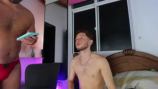 Girls: try live performances with matured performers, from dancing to quirks, in a variety of beautiful sex cams.