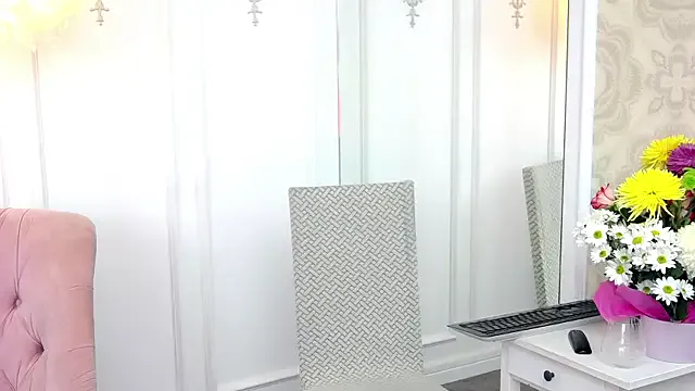 JudithCombs from StripChat is Freechat