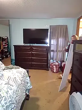 JuicyExxxperience from StripChat is Freechat