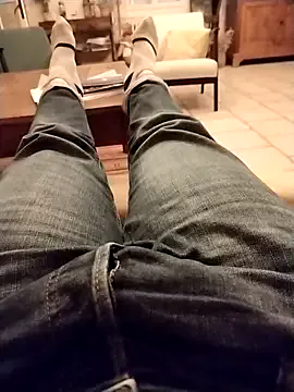 JulesG18 from StripChat is Freechat