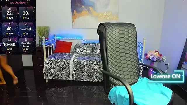 Julia_Dean from StripChat is Freechat