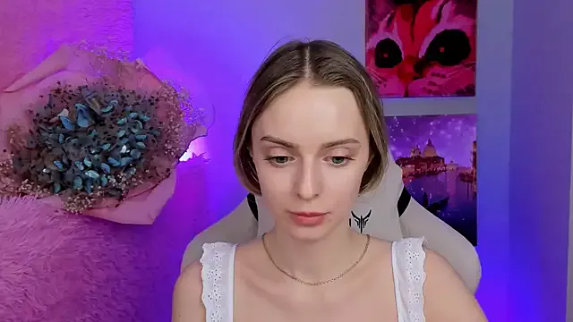 Girls: try live performances with matured performers, from dancing to quirks, in a variety of beautiful sex cams.