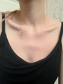 JuliBant666 from StripChat is Freechat