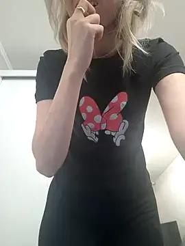 JuliBant666 from StripChat is Freechat