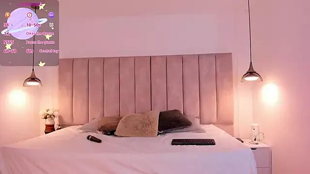 Girls: try live performances with matured performers, from dancing to quirks, in a variety of beautiful sex cams.