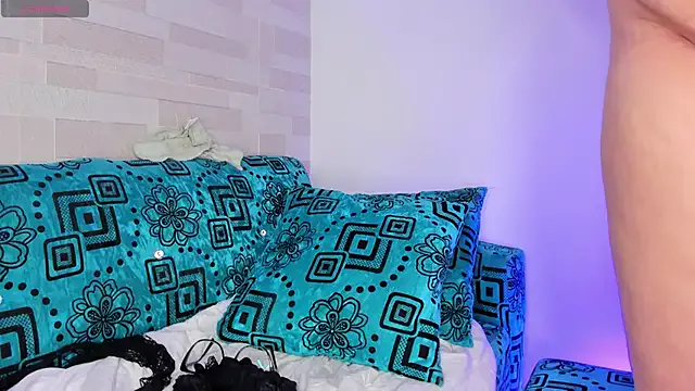 Julieta_jane_ss from StripChat is Freechat