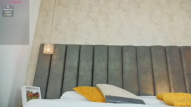 Julietaa_Miller from StripChat is Freechat