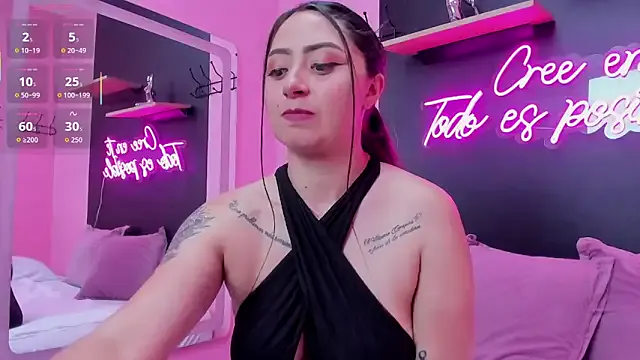 JuliethCruz_ from StripChat is Freechat