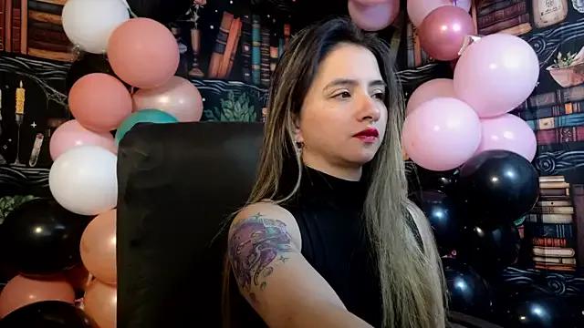Girls: try live performances with matured performers, from dancing to quirks, in a variety of beautiful sex cams.