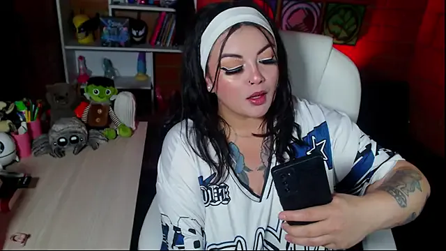 Girls: try live performances with matured performers, from dancing to quirks, in a variety of beautiful sex cams.