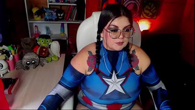 juliette_rd from StripChat is Freechat