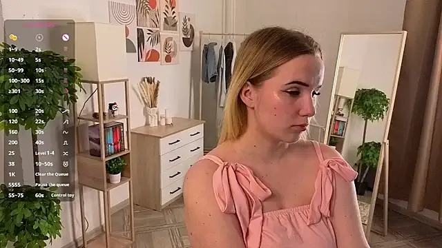 JulietteNeikirk from StripChat is Freechat