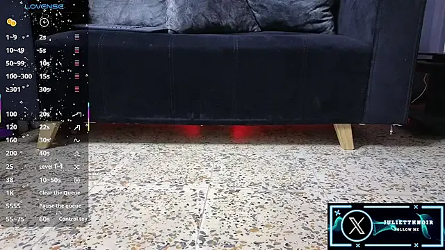 JulietteNoiir from StripChat is Freechat