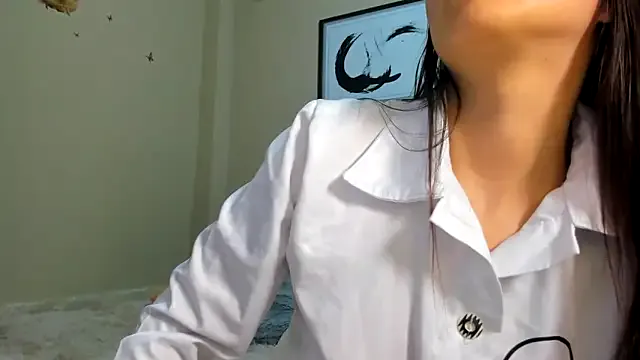 JuliSinAngel from StripChat is Freechat