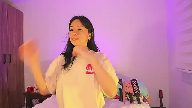 K2xxKrawl from StripChat