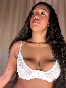 Kaiisa_ from StripChat is Freechat