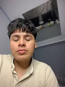 Kailertwink from StripChat is Freechat