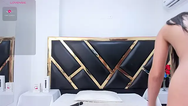 Girls: try live performances with matured performers, from dancing to quirks, in a variety of beautiful sex cams.