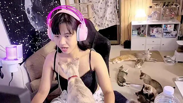 Kana_G from StripChat