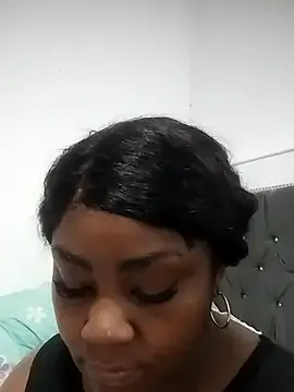 kaorysquirt from StripChat is Freechat